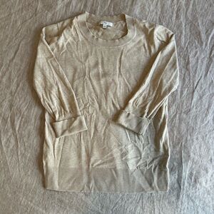 Gap sweater